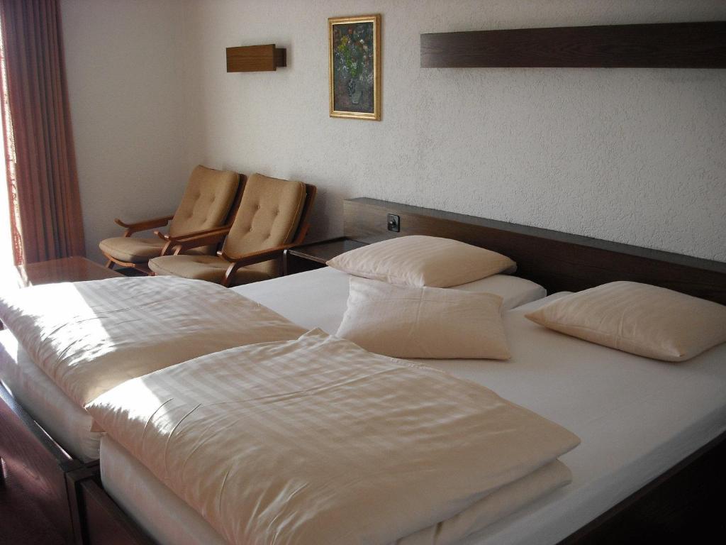 La Comanella Hotel Comano Bilik gambar